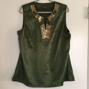 Emerald green dressy tank top with gold embellish